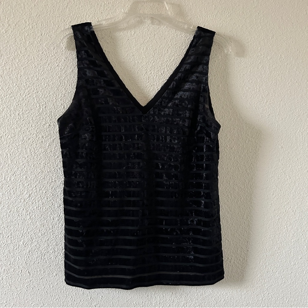 Chelsea 28 Stripe Velvet Tank Top Women’s Small Black Vneck Party Dressy Date
